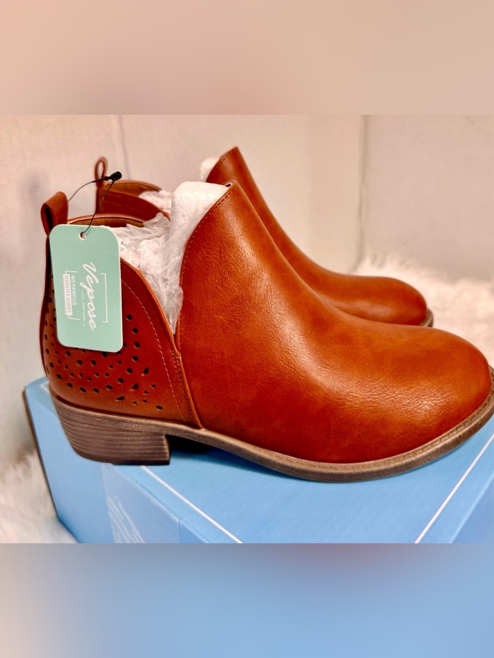 NEW Vepose Vagabond Brown/Tan Leather Cutout Ankle Booties